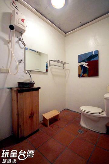 Museum Traveler's BnB Sanzhi Eksteriør bilde
